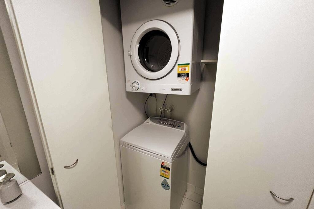 South 1br Melbourne
