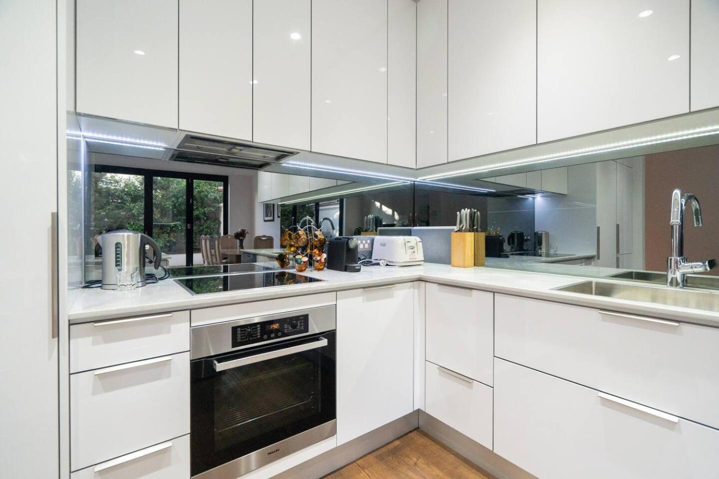 Casa de férias Sophisticated Art Deco In The Heart Of Toorak Melbourne