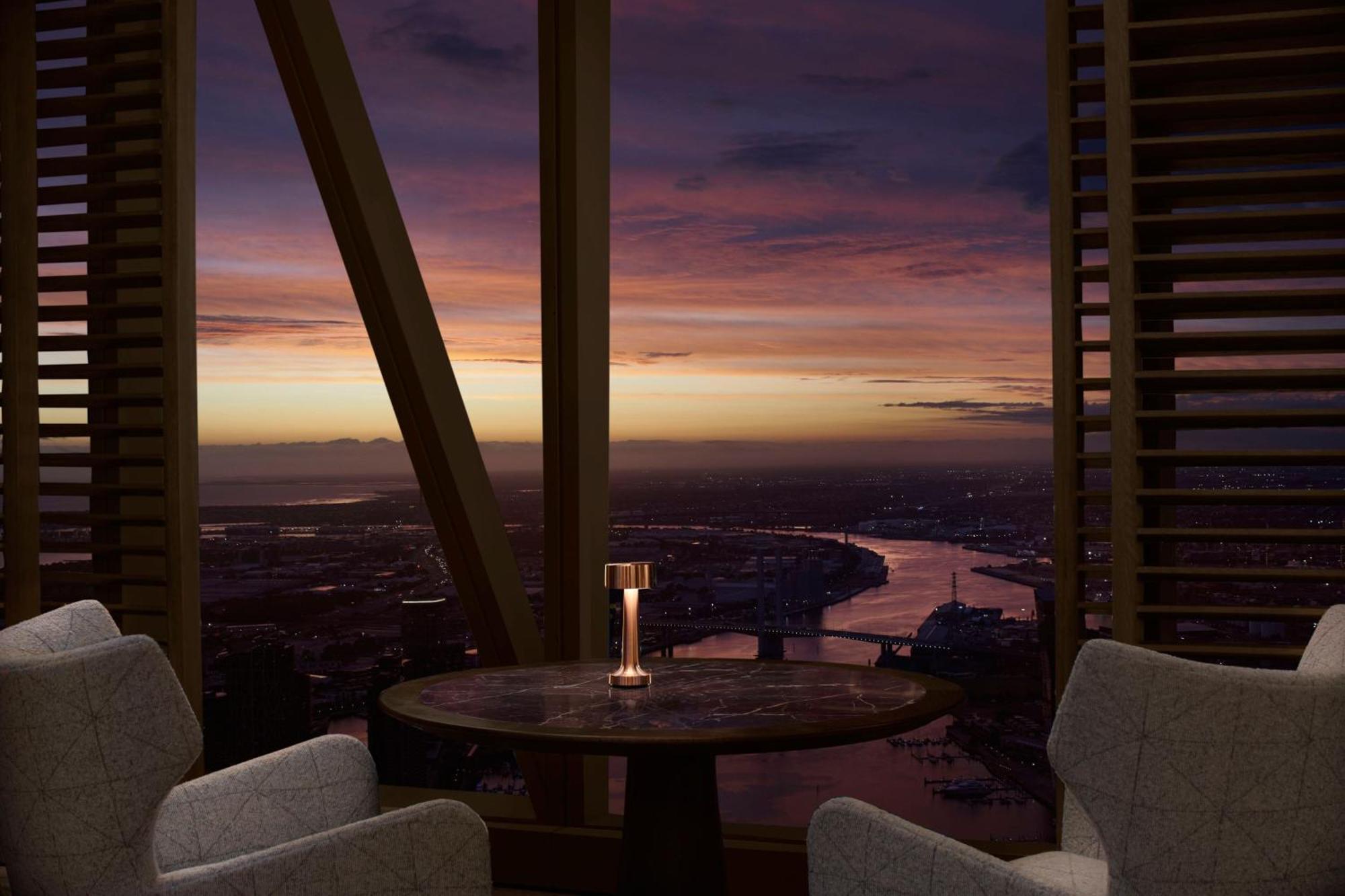 Hotel The Ritz-carlton, 5*