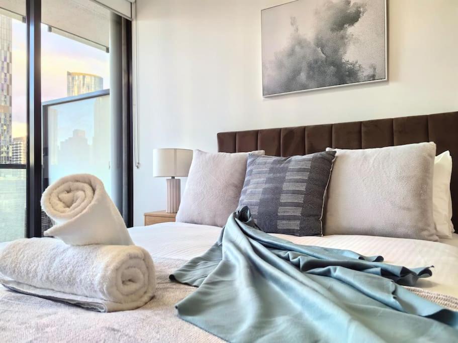 Charming 1br Southbank W Balcony & Free Parking#ti22 Apartment *