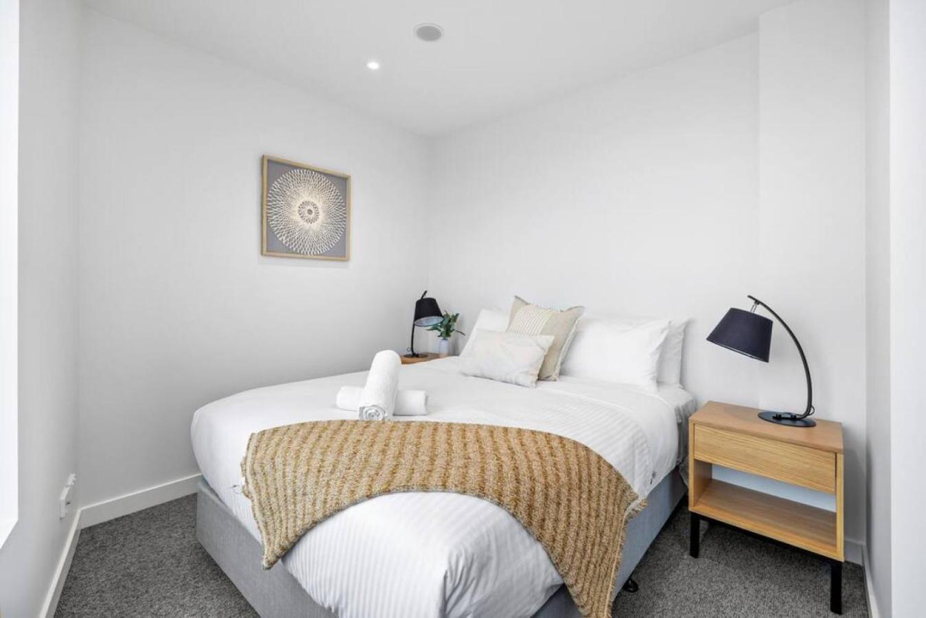 Stunning Stature Southbank 1 Bed Melbourne