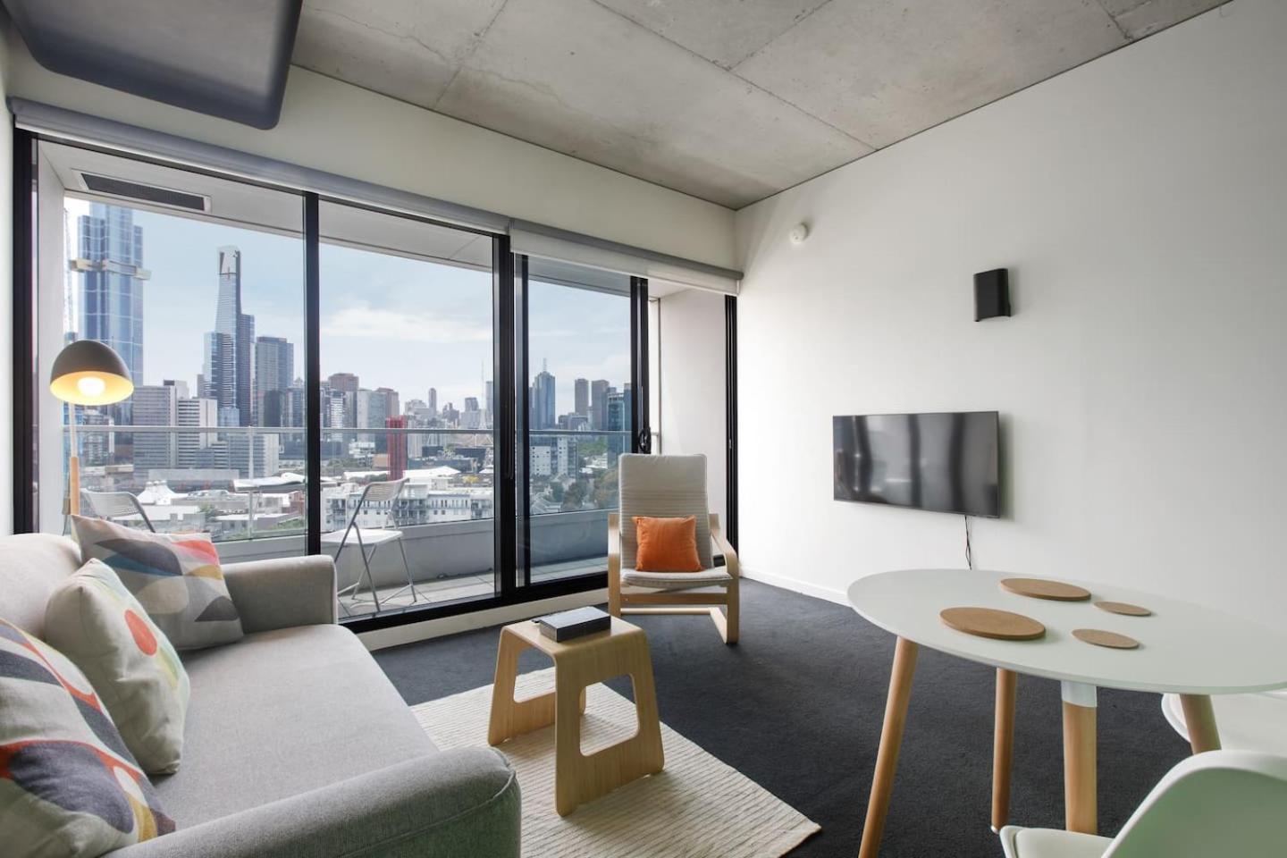 Skyline Envy - Streamlined South Style Apartment Melbourne