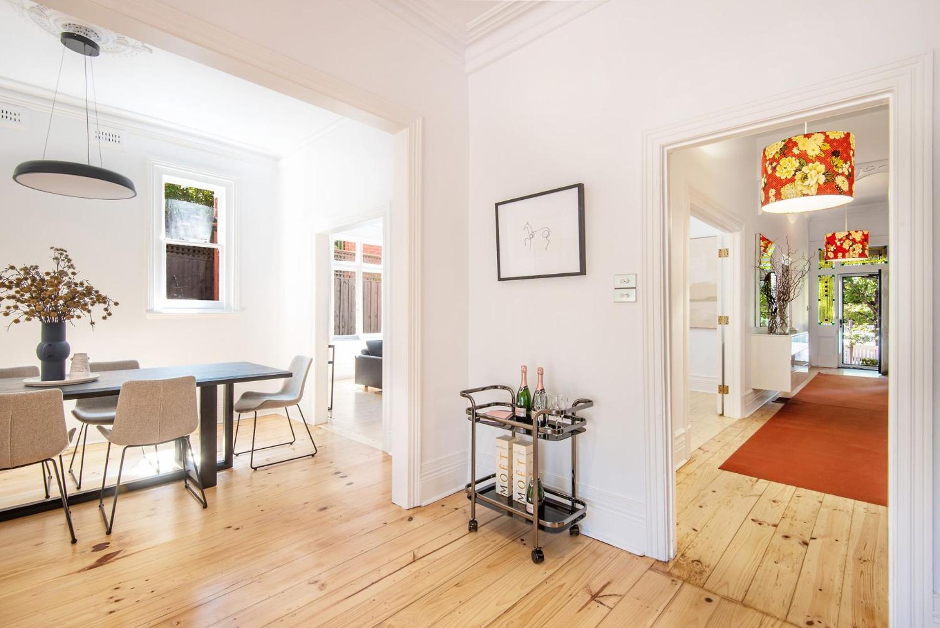 Stylish Contemporary Retreat St Kilda Holiday home