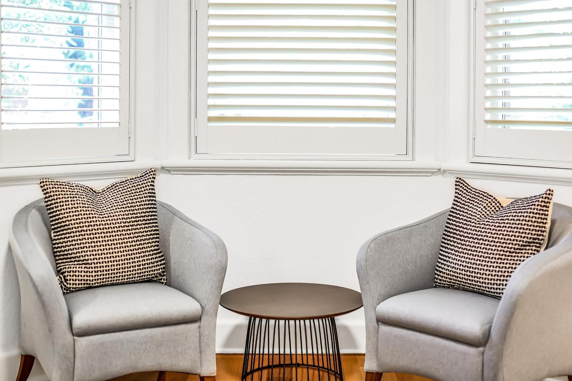 Apartment Large 3 Bed Art Deco In Camberwell
