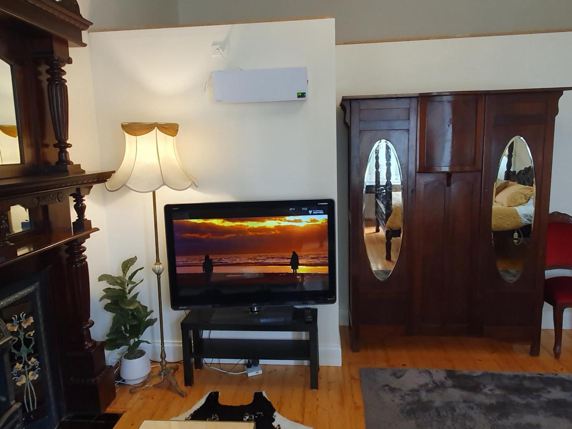 Outstanding Close To Melb Airport Melbourne