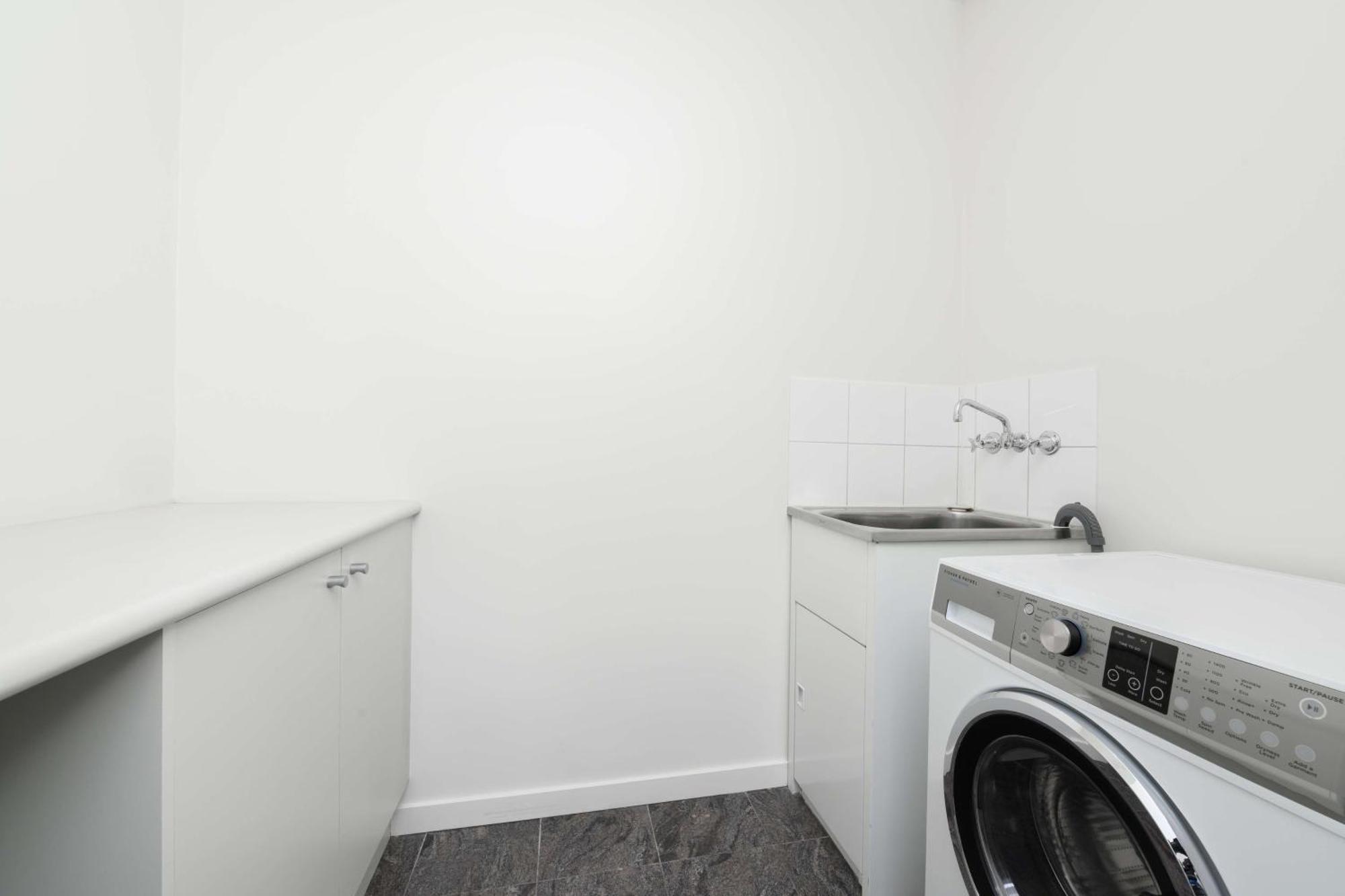 Aparthotel Adina Flinders Street 4*