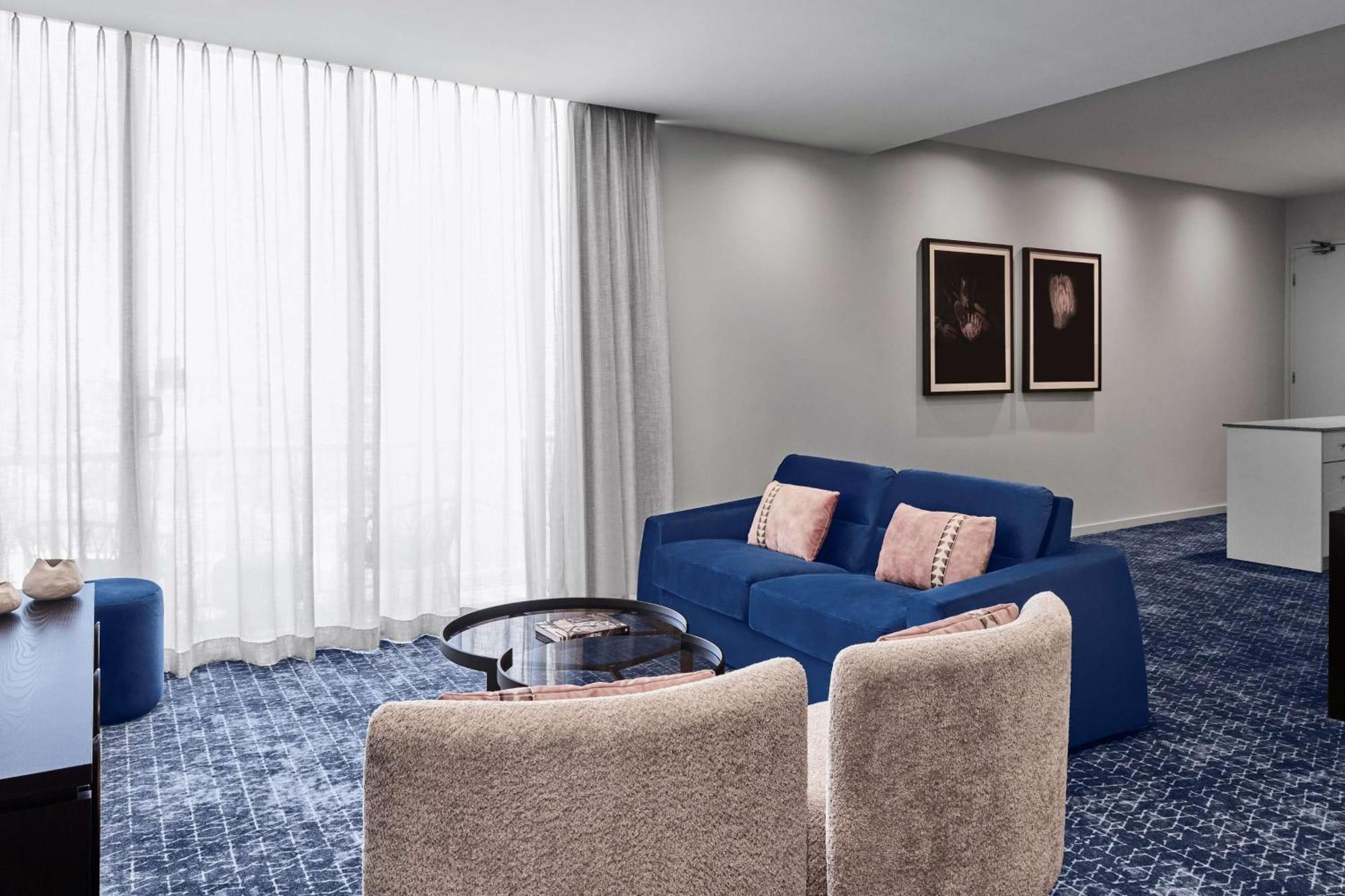 Aparthotel Adina Flinders Street 4*