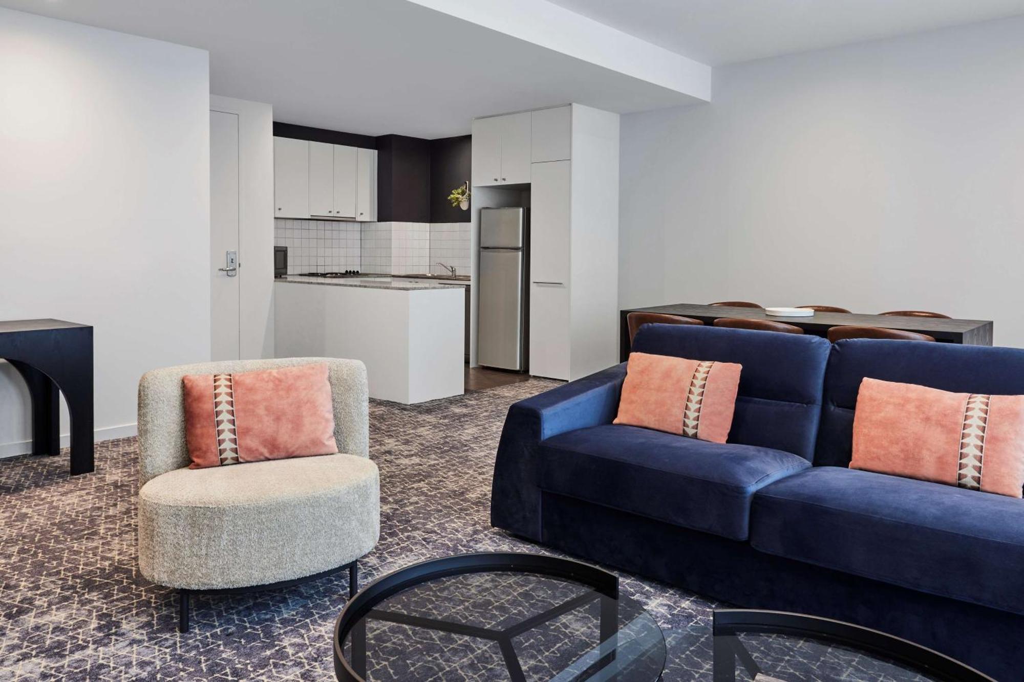 Aparthotel Adina Flinders Street 4*