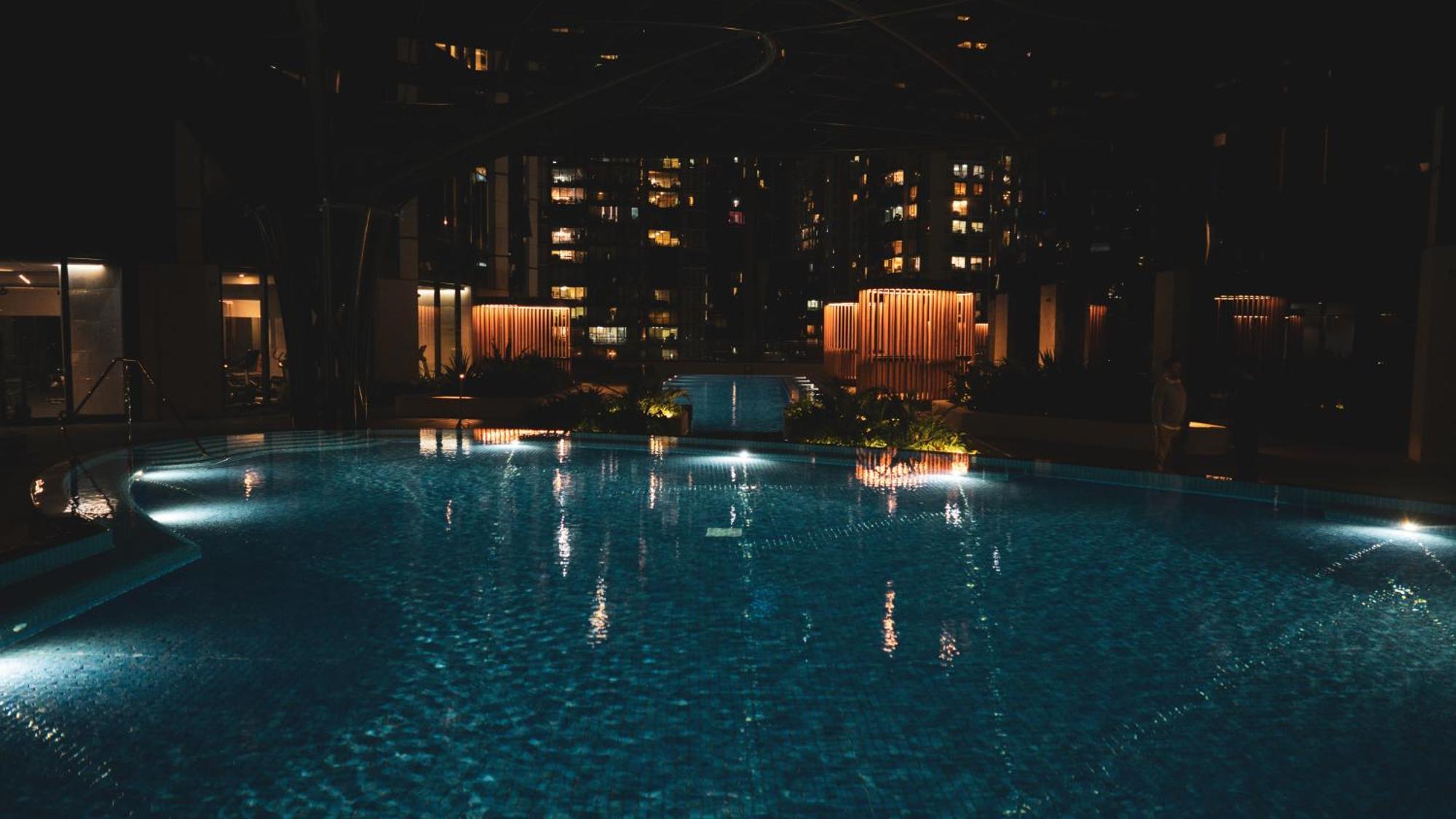 Apartamento Luxe Panoramic 3 Bedroom Penthouse With Onsite Parking