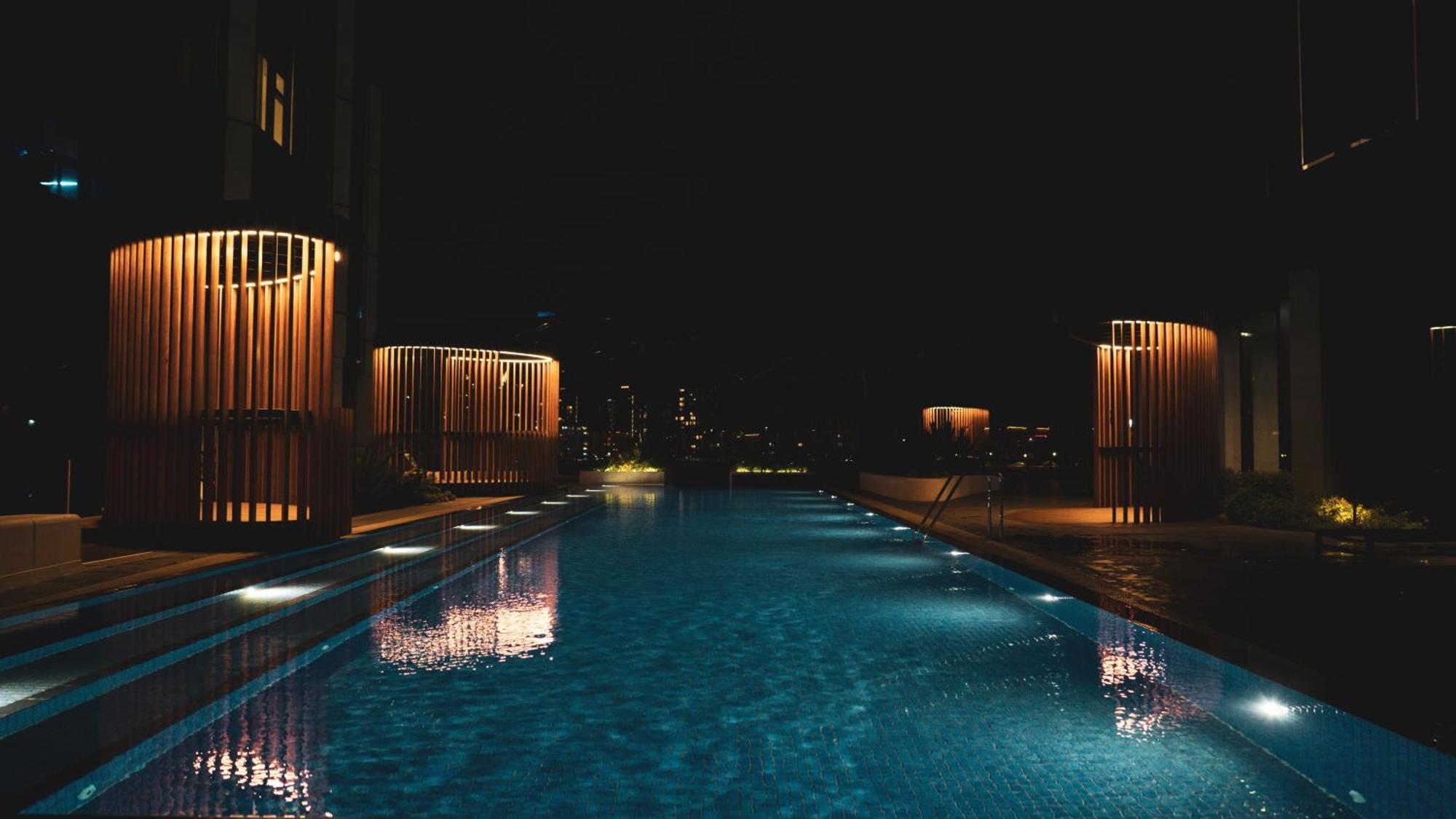 Luxe Panoramic 3 Bedroom Penthouse With Onsite Parking Apartamento *