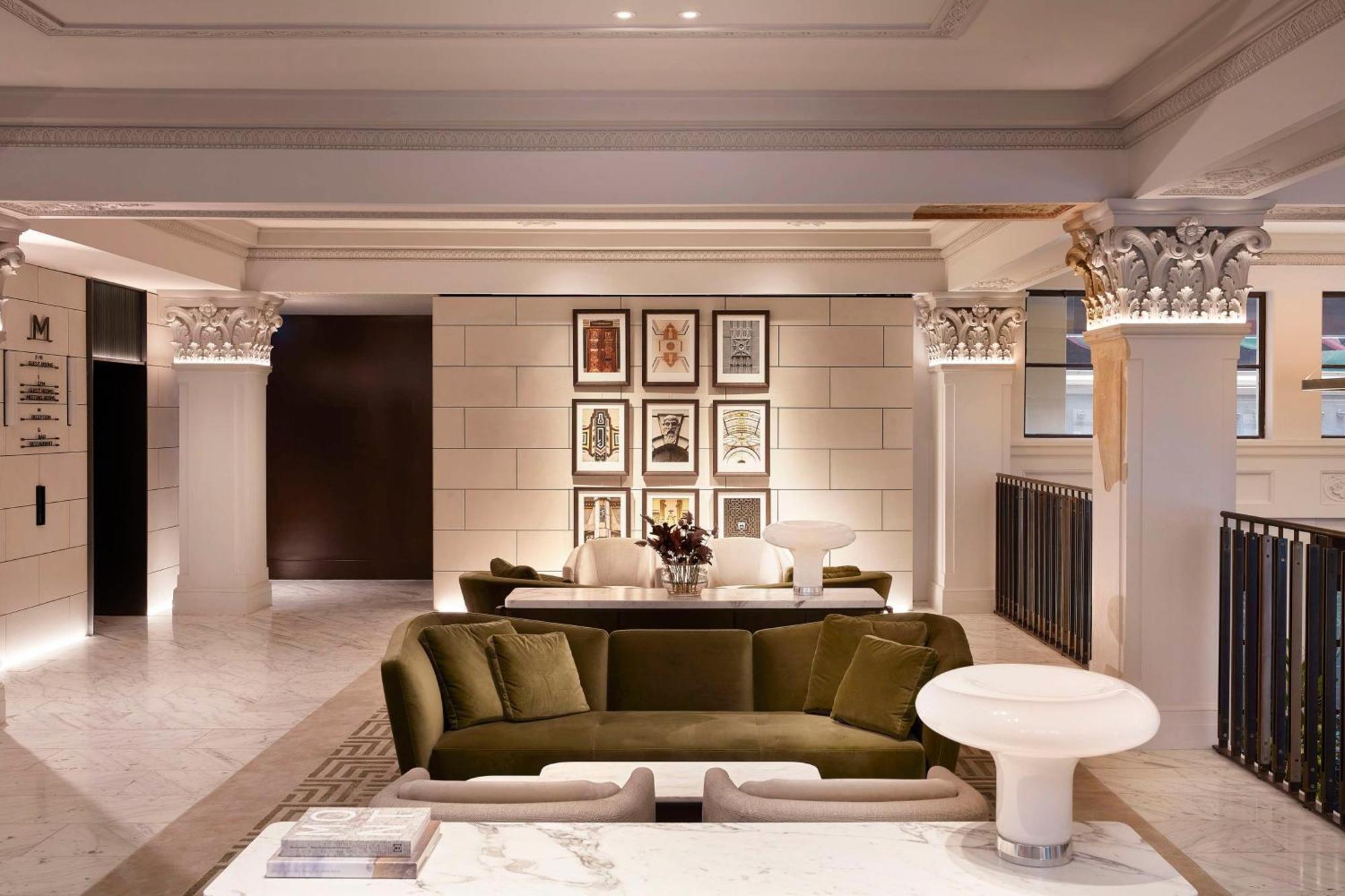Hilton Little Queen Street 5*