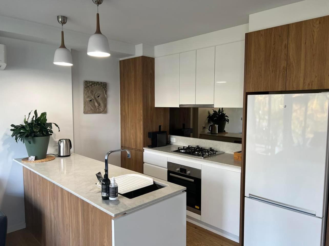 Centrepoint Units Heidelberg Apartment
