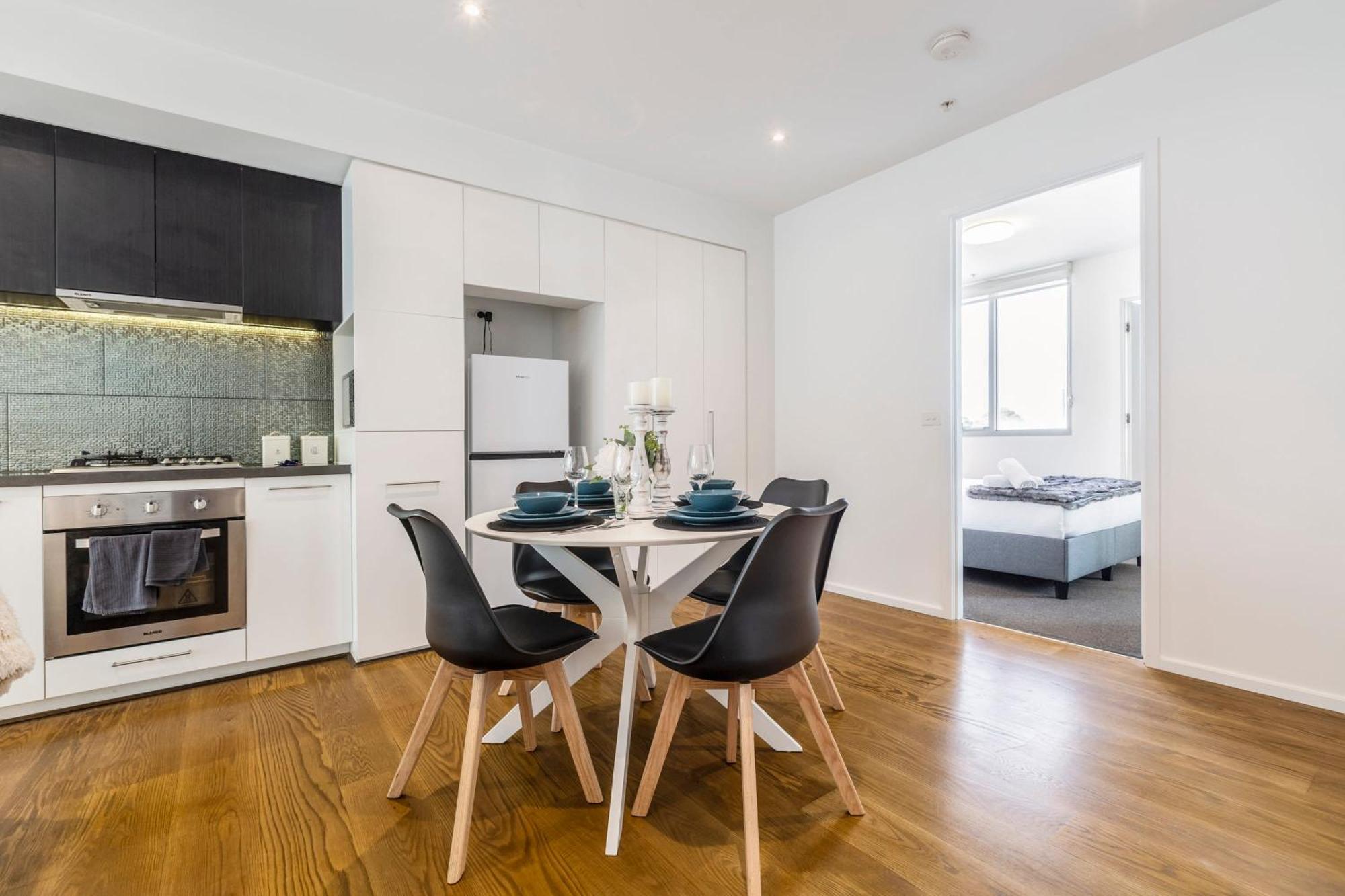 In The Heart Of Richmond - 1693 Apartment *