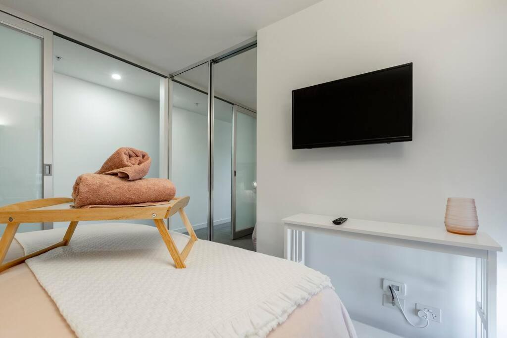 Luxury Style And Space Abound On Spencer 01620 Melbourne