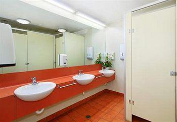 Backpackers Hostel *