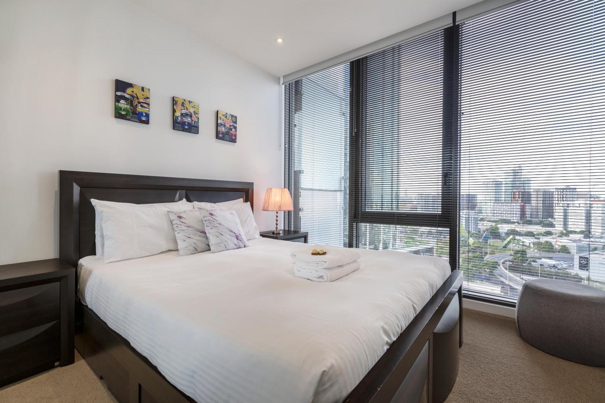 ☆of Southbank☆parking☆balcony☆views☆wifi☆ *