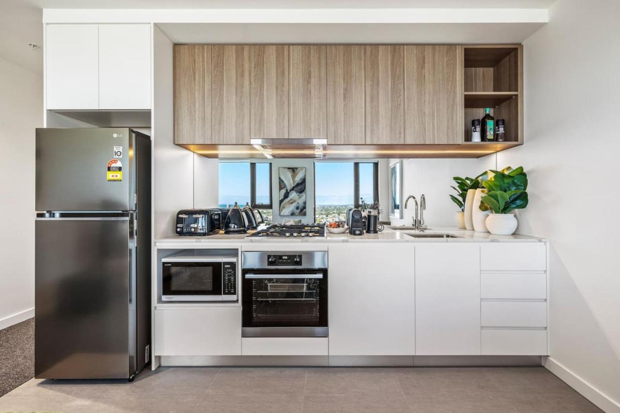 Modern Urban Oasis 2 Bed Melbourne