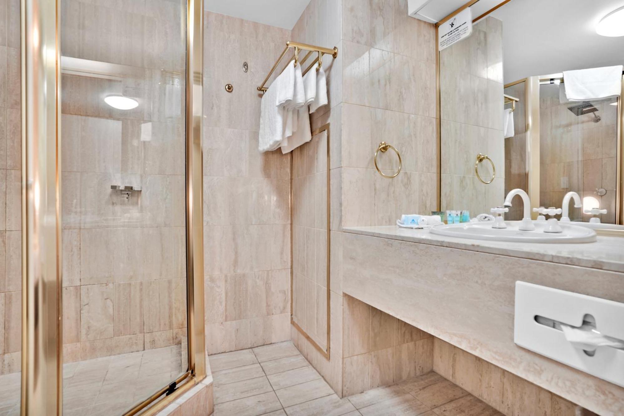 Aparthotel Carlton Lygon - Close To Uni Melbourne