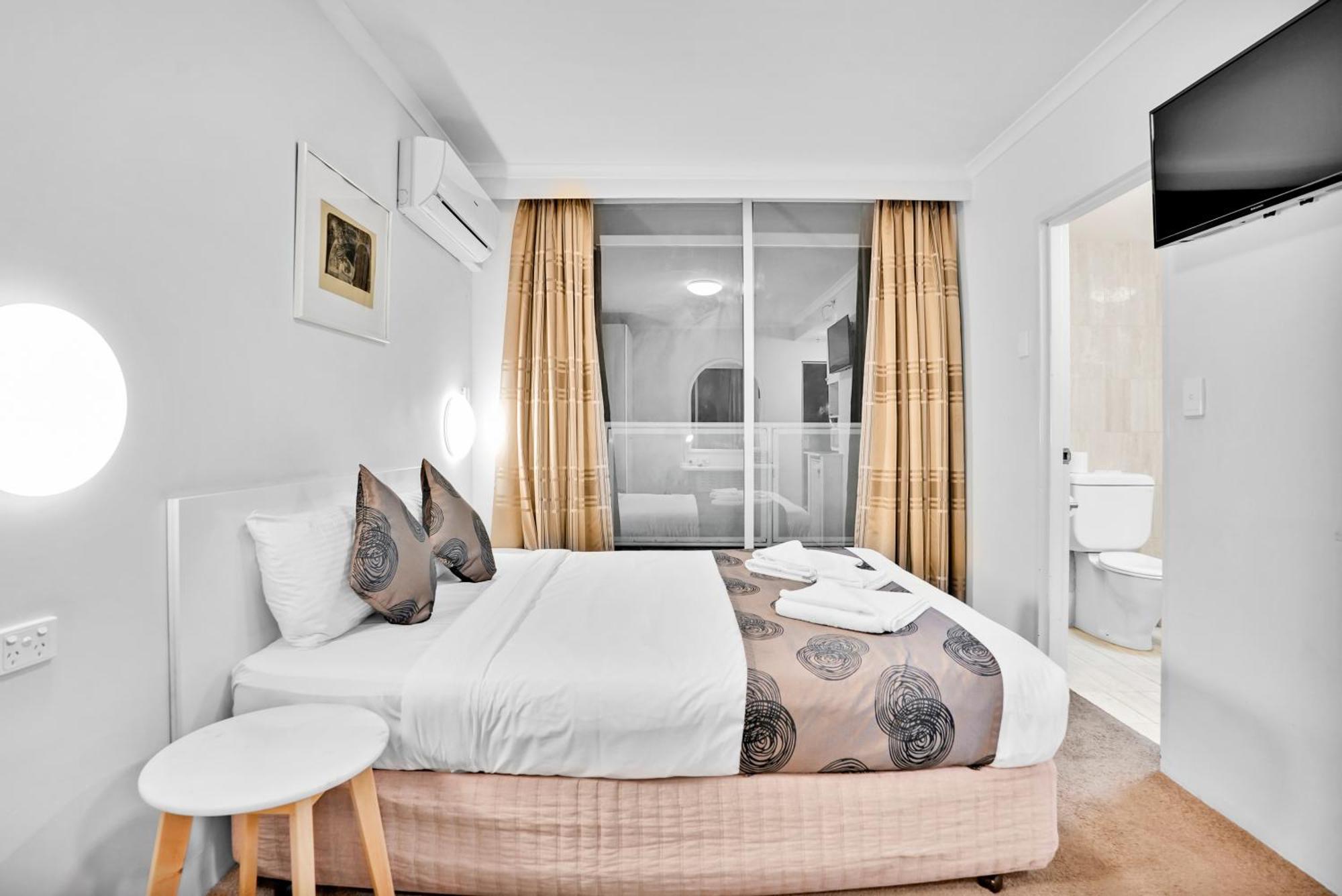Aparthotel Carlton Lygon - Close To Uni