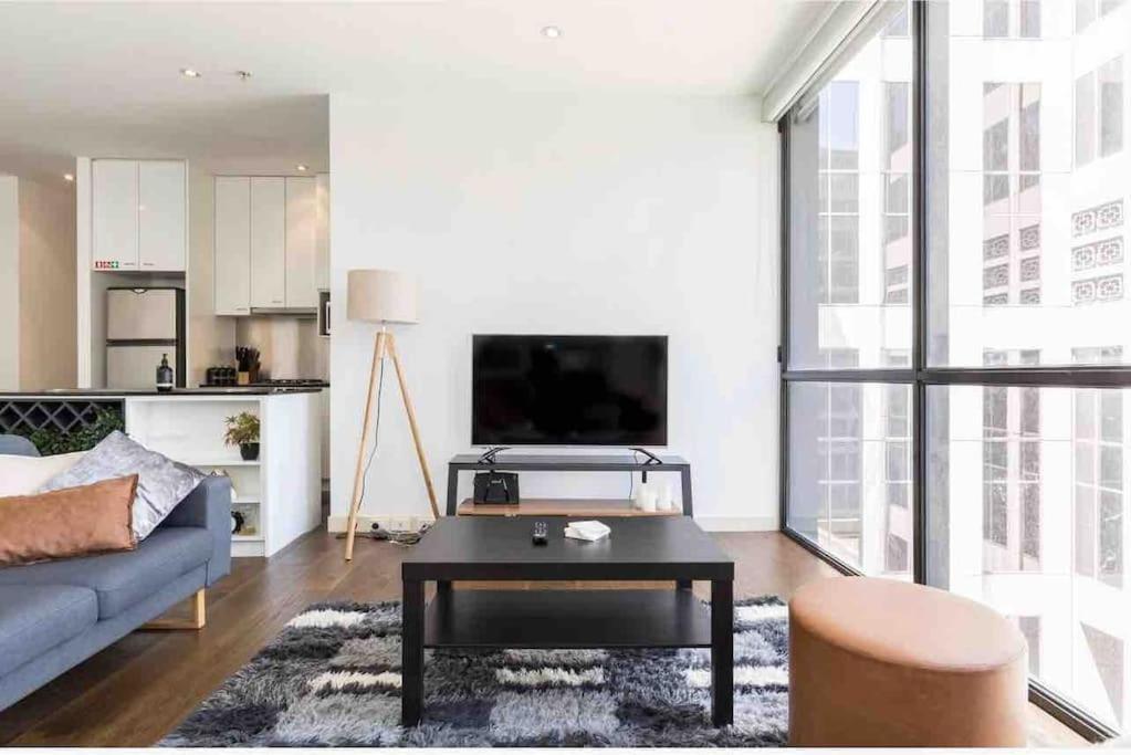 Apartment Bright Views Penthouse On Collins Melbourne