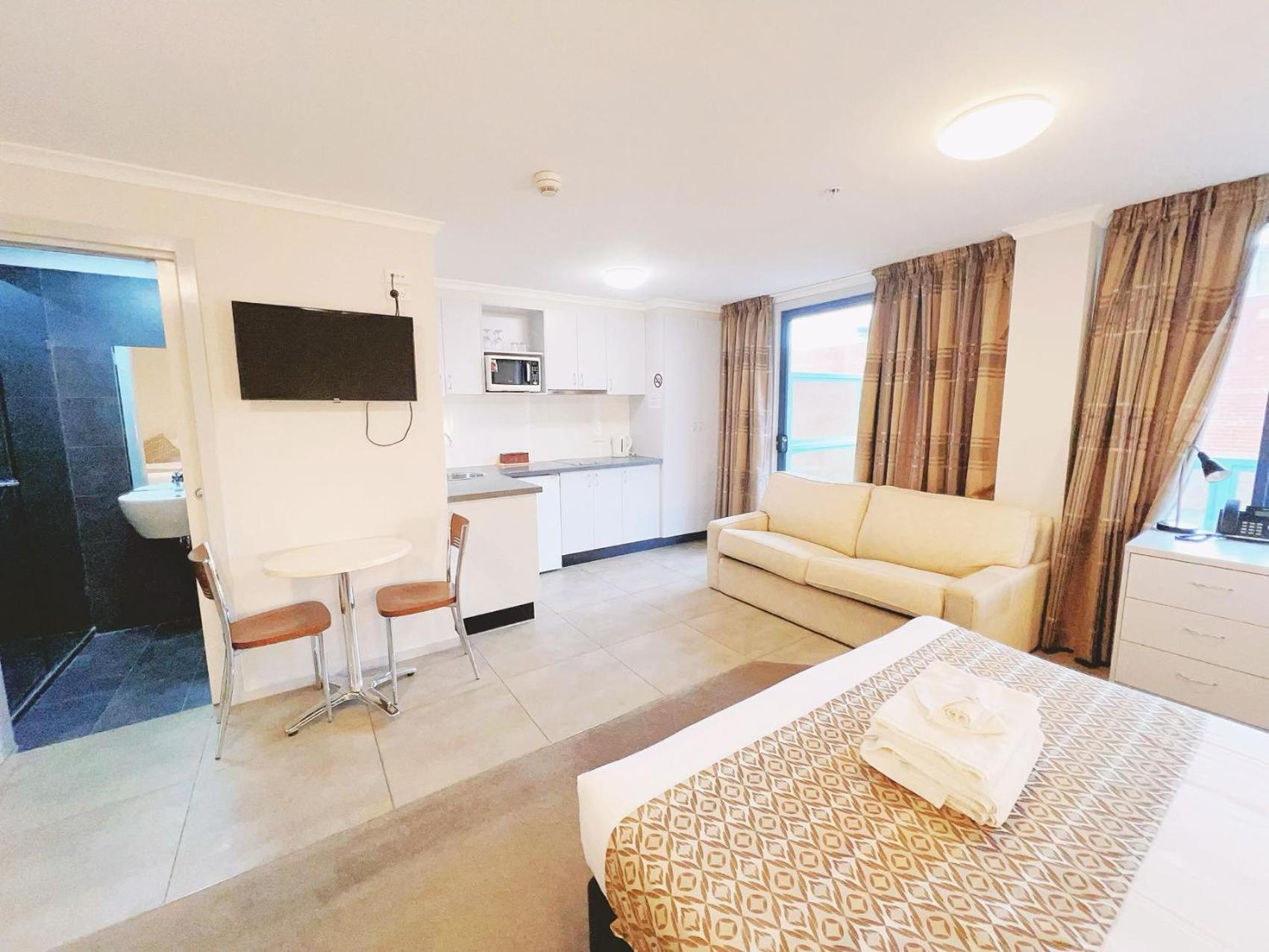 Aparthotel Carlton Lygon - Close To Uni