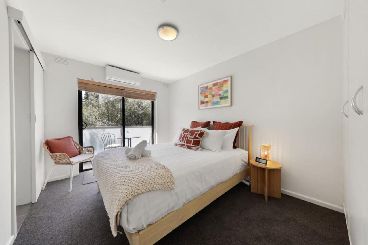Apartment Retro Rose St Kilda Mansions *