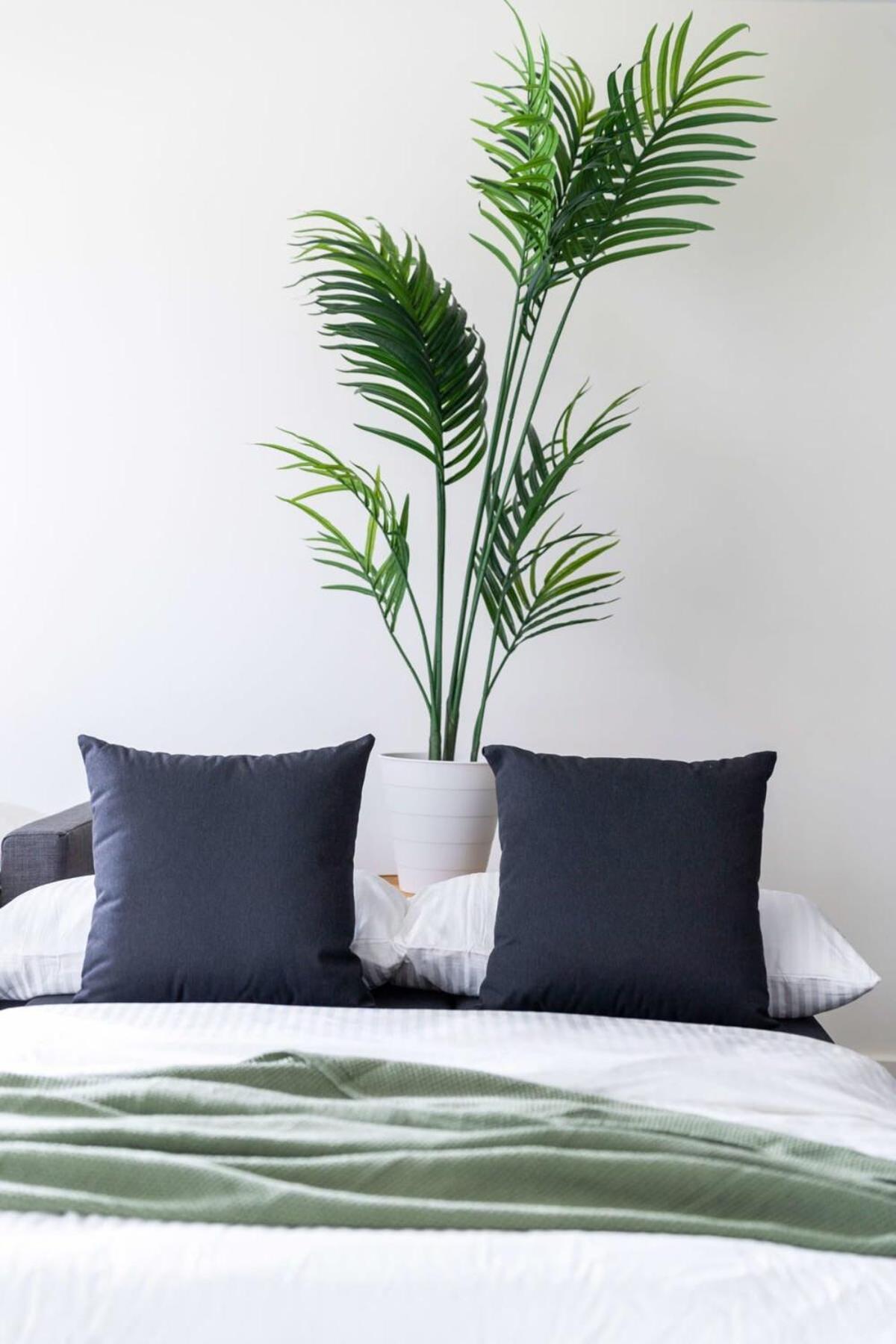 A Large 2br Near Crown Sleeps 8 Free Parking Melbourne