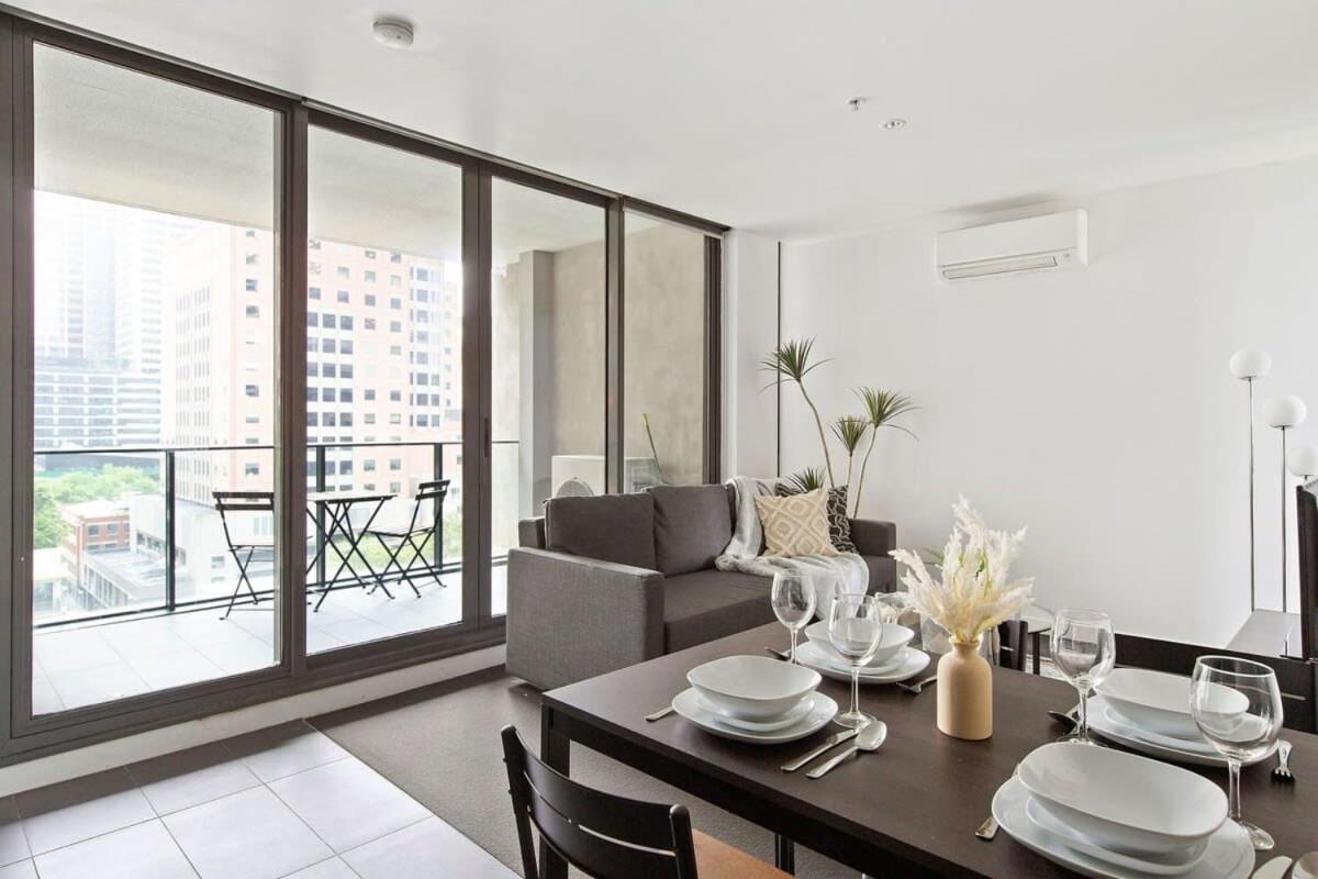 A Cozy 2br Apt Opposite Southern Cross Station Apartment Melbourne