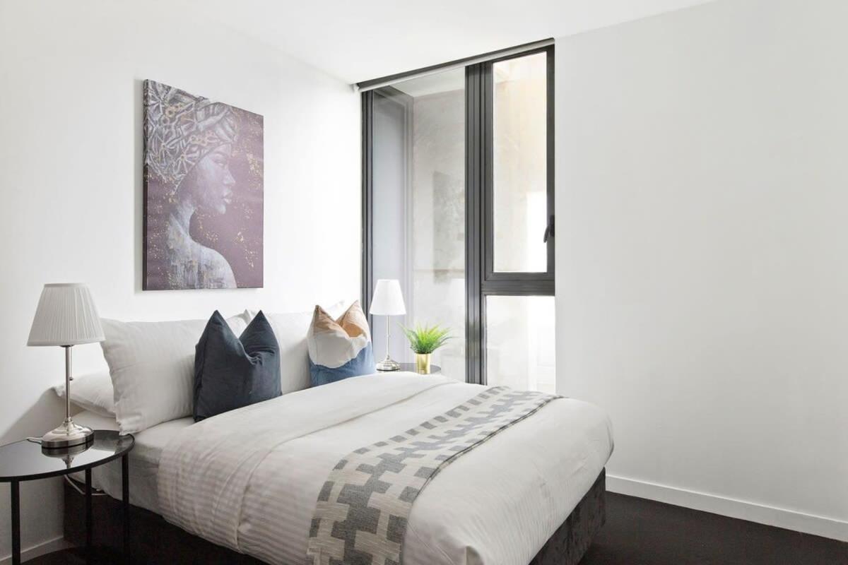 A Cozy 2br Apt Opposite Southern Cross Station Apartment Melbourne