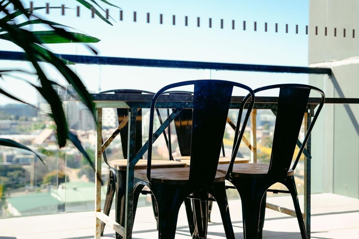 Apartment Ovation - New Footscray W Parking & Pool