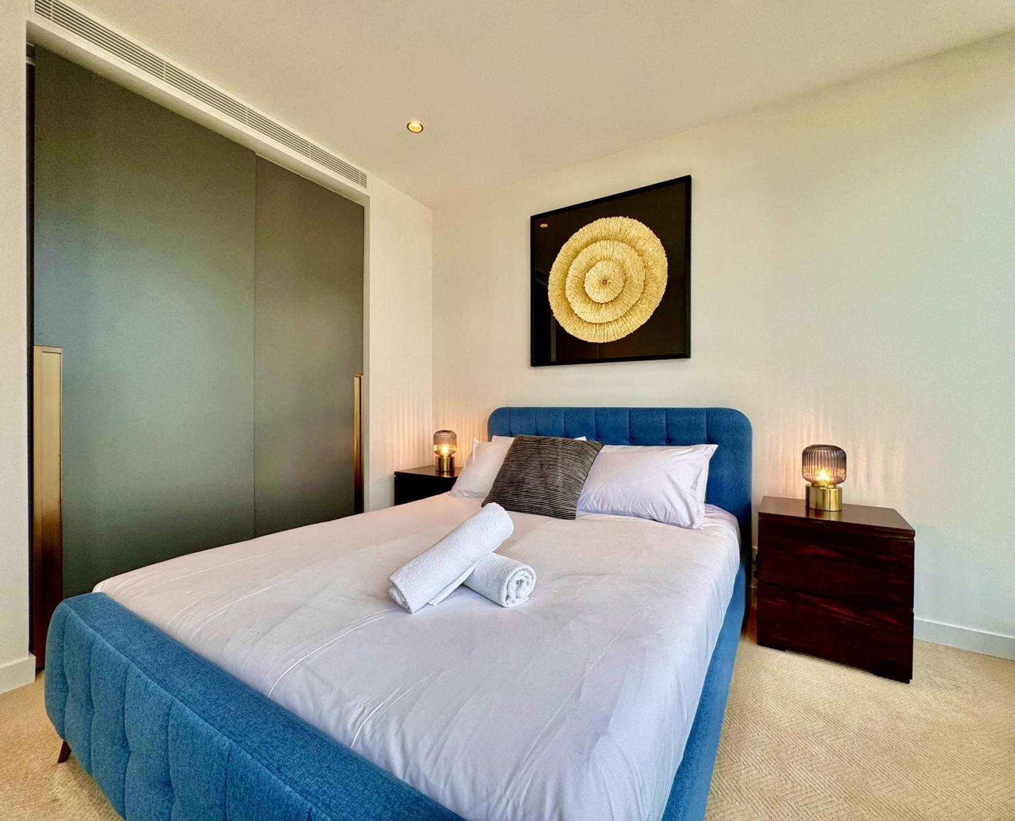 Sky High 3 Beds Apartment Melbourne