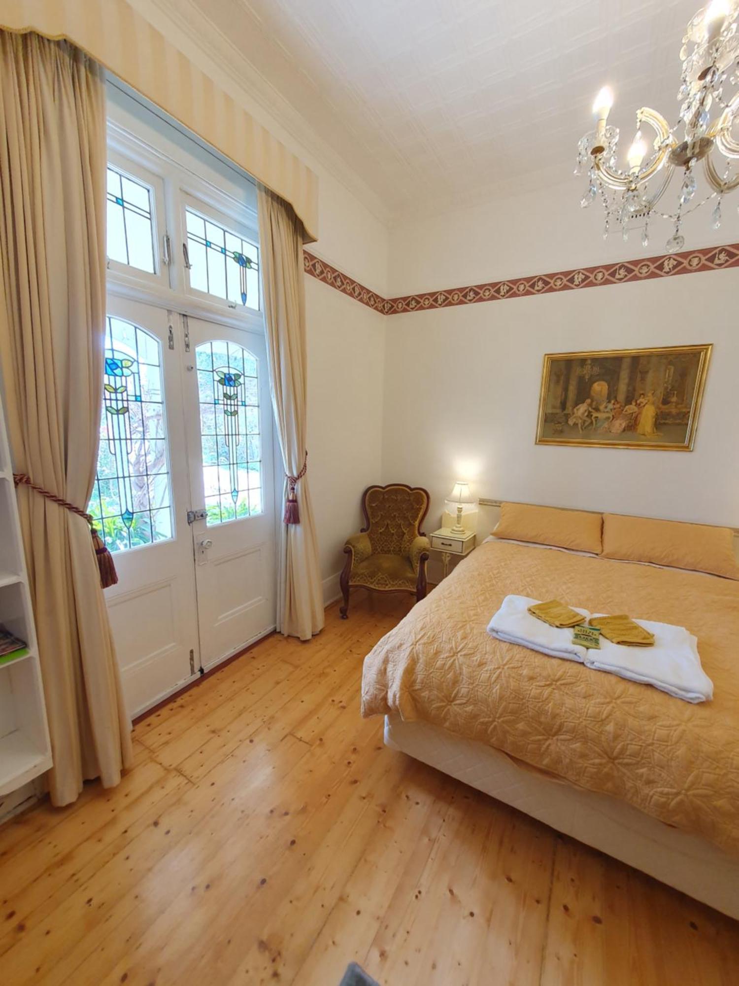 Hospedagem domiciliar Grandhome Airport & Shops Melbourne