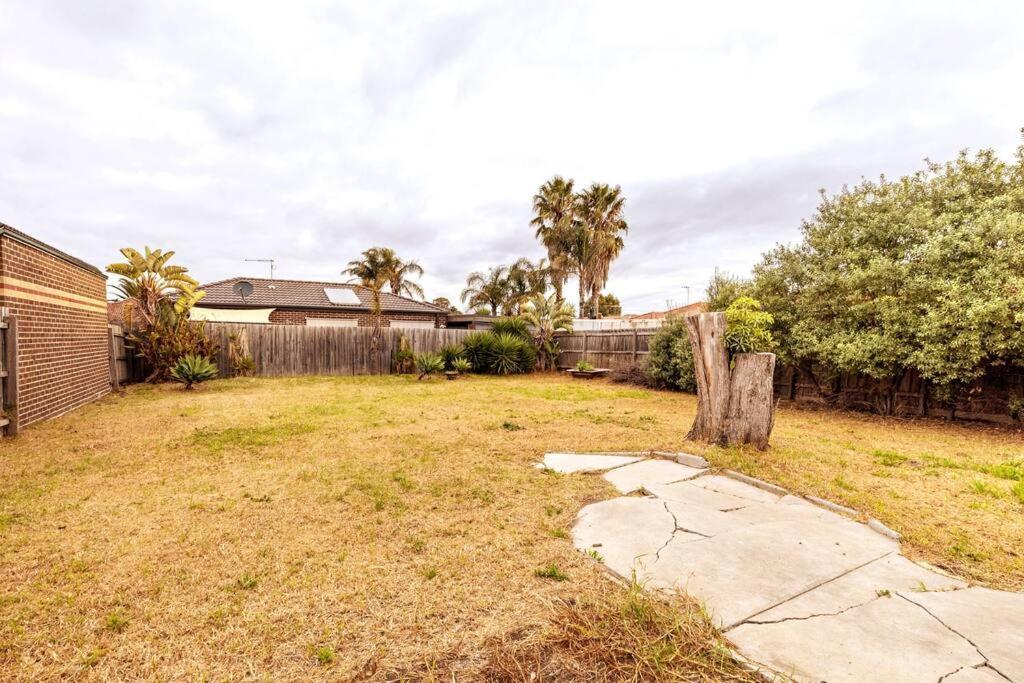 Holiday home Charming Near Airport & Cbd