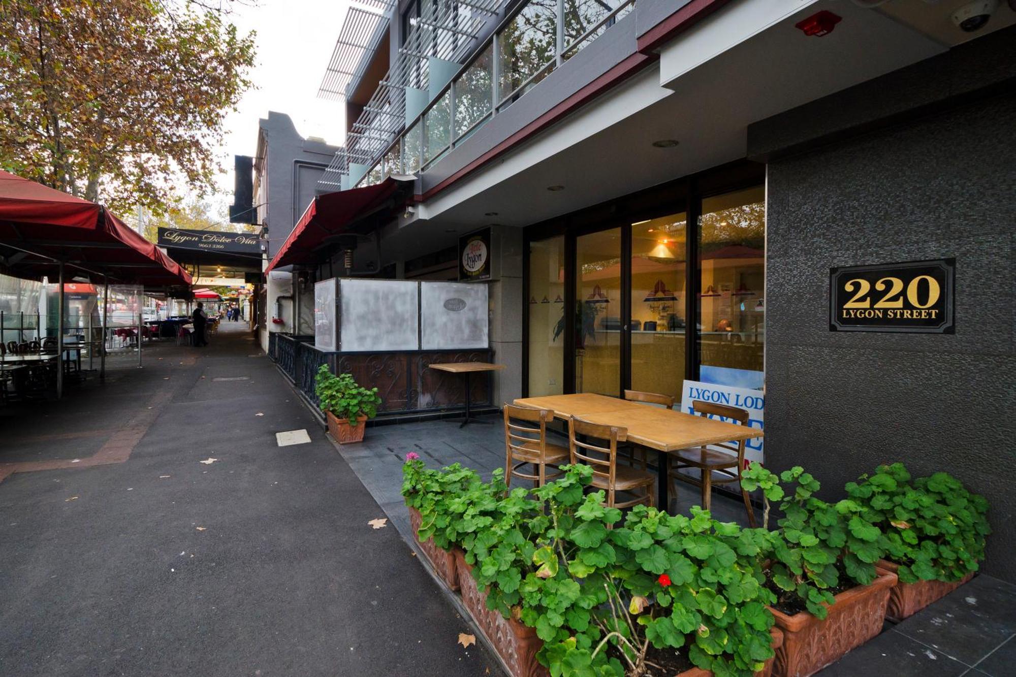 Carlton Lygon - Close To Uni Aparthotel