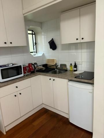 Apartment Regents Gate 53 *