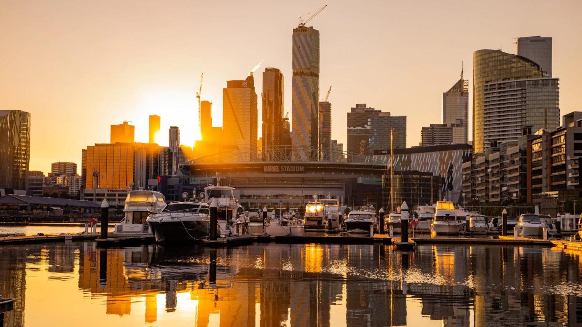 Rooftop Pool Stunning At Marvel Stadium With Free Parking Apartment Melbourne