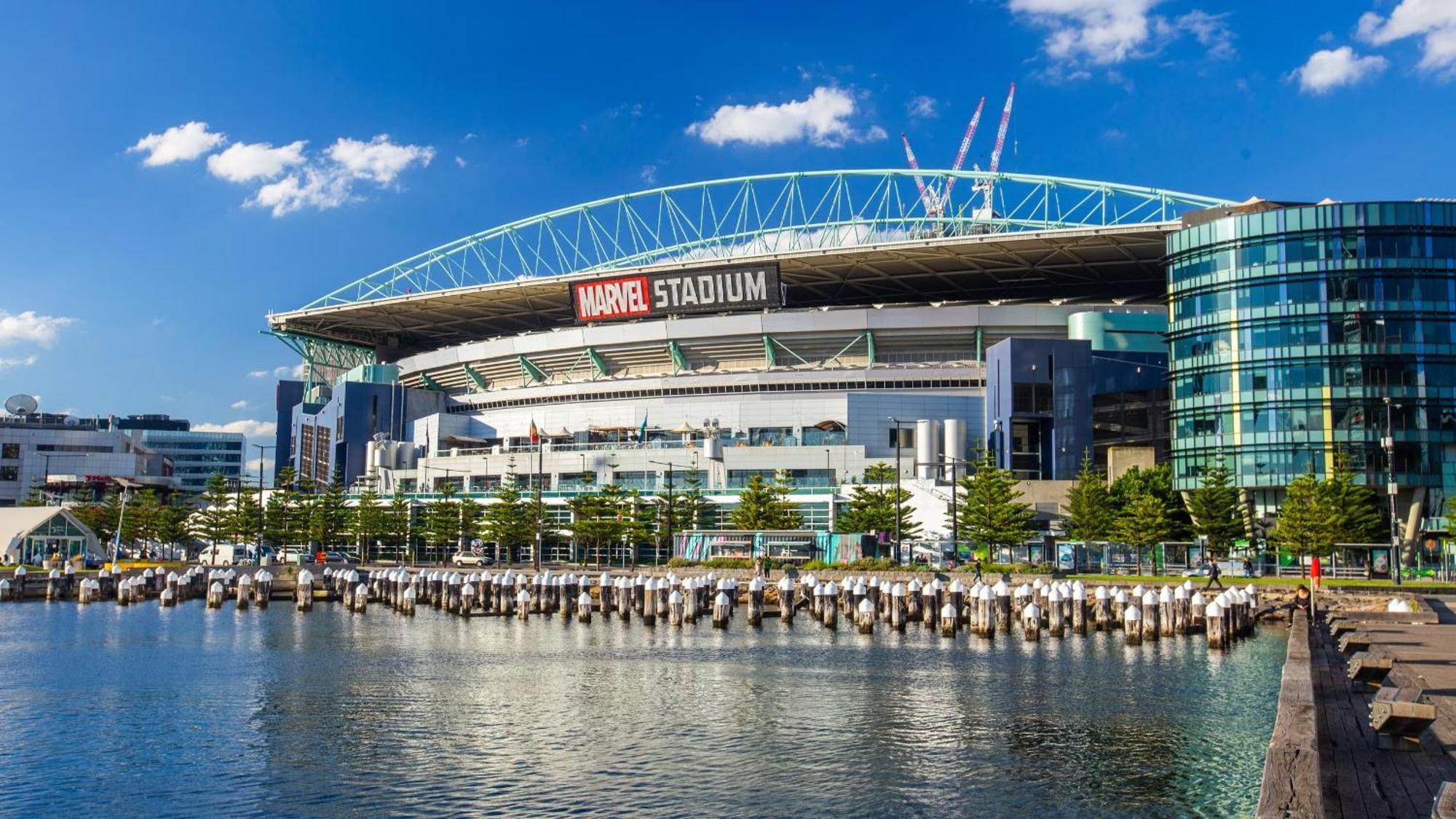 Rooftop Pool Stunning At Marvel Stadium With Free Parking *
