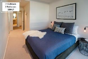 Orange Apartment *