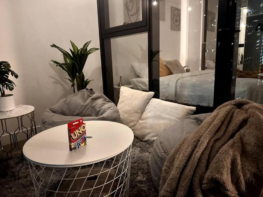 Apartment Unique & Spacious Retreat - Cozy Balcony View Melbourne