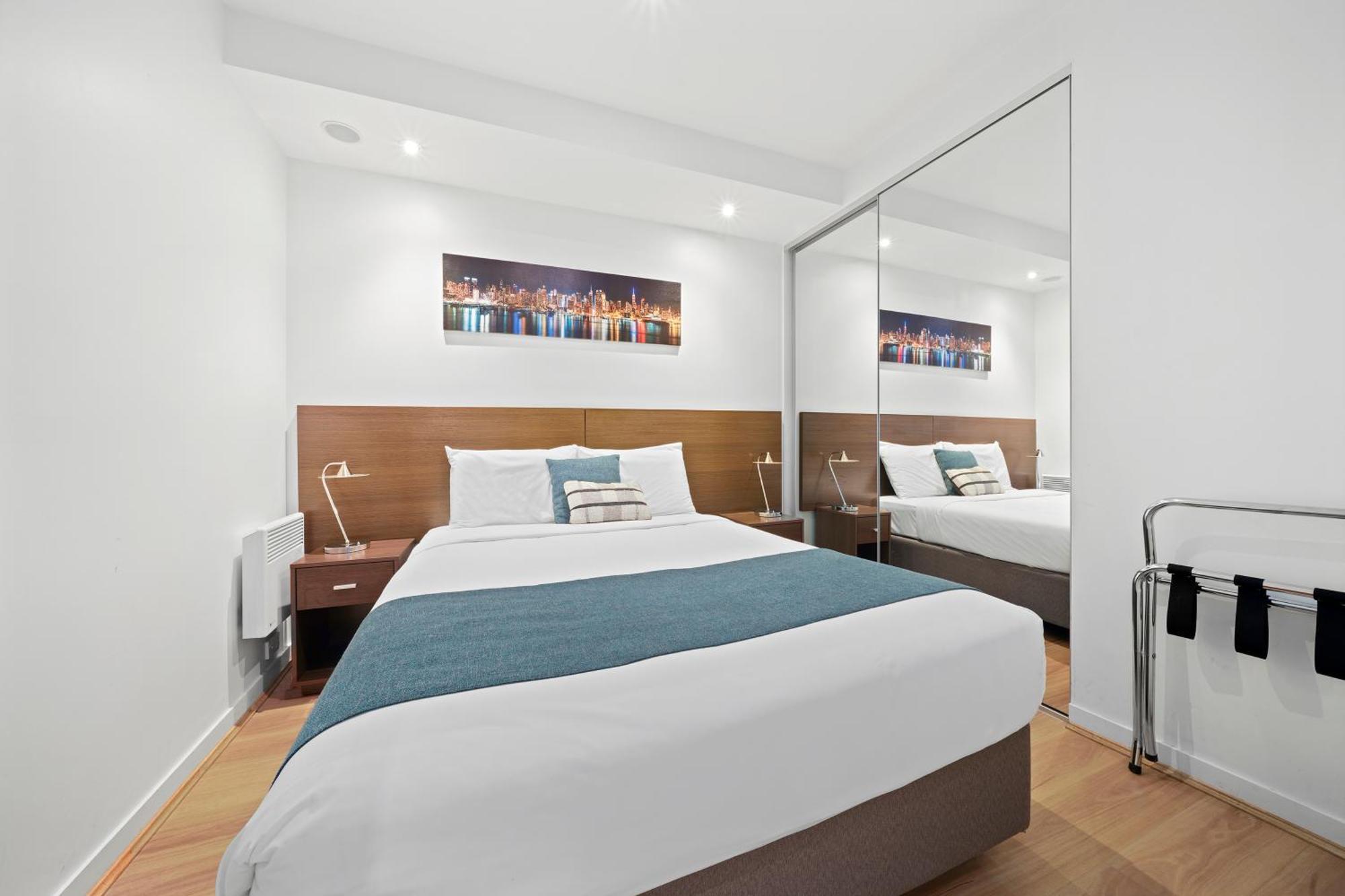 Flinders Street Apartment