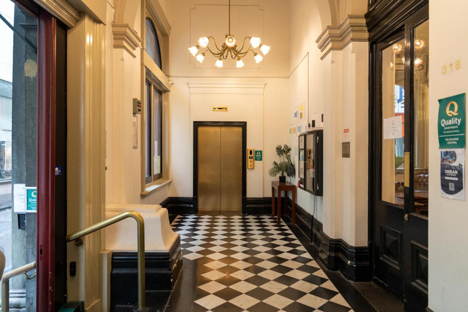 Apartment Emporium - Cbd Heritage Gem *