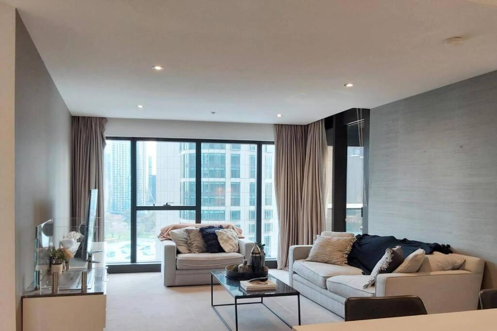 Luxury 2b2b 2 Tandem Carparks Prima Pearl Southbank Next To Casino & City Apartamento