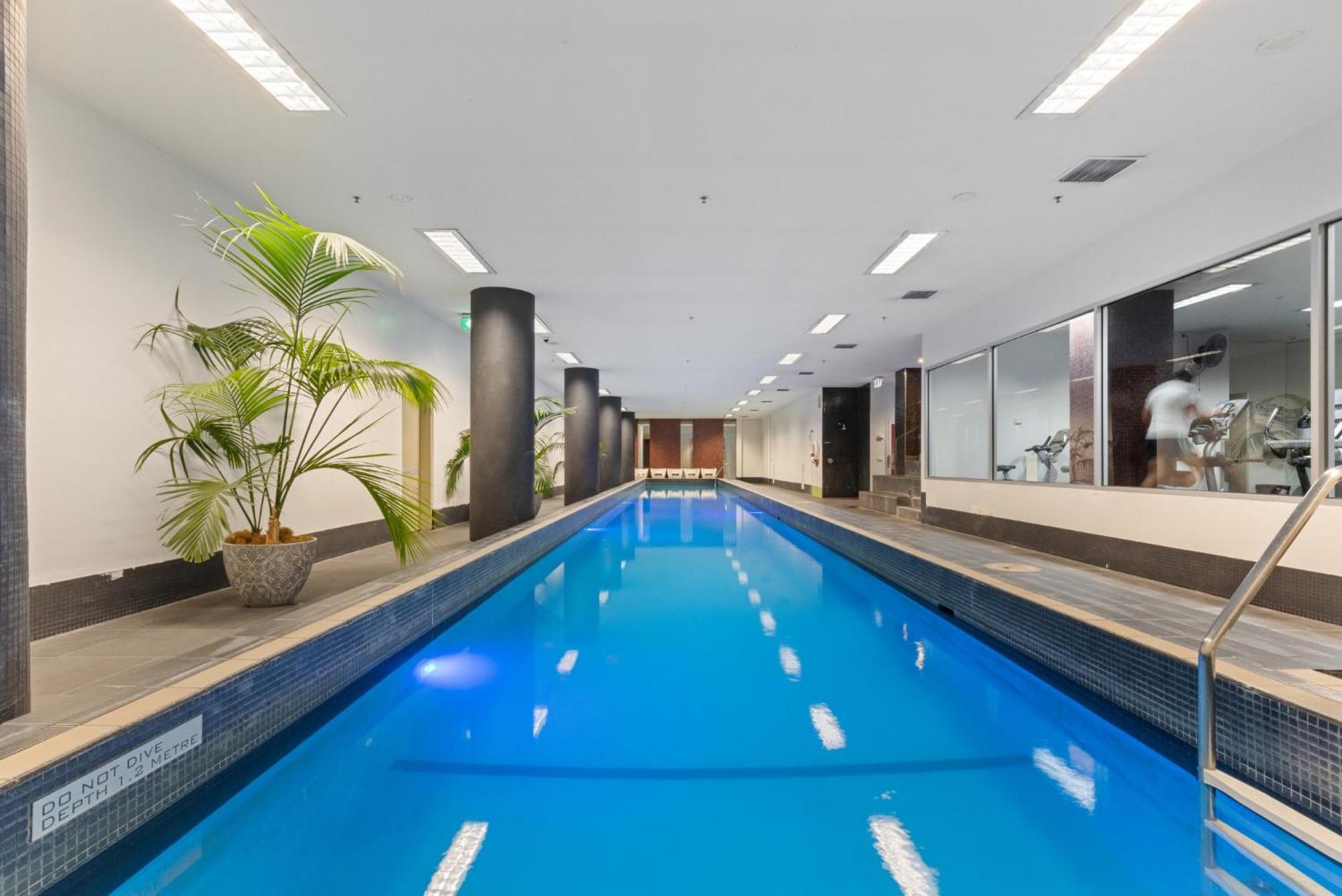 Impeccably Chic 2-bed With Views & Fab Amenities Apartment Melbourne