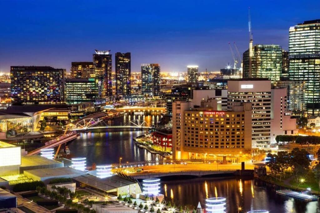Luxury 2b2b 2 Tandem Carparks Prima Pearl Southbank Next To Casino & City Apartamento *