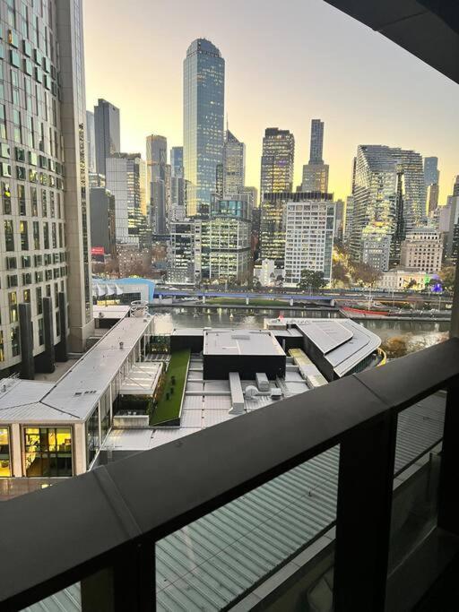 Luxury 2b2b 2 Tandem Carparks Prima Pearl Southbank Next To Casino & City Apartamento *