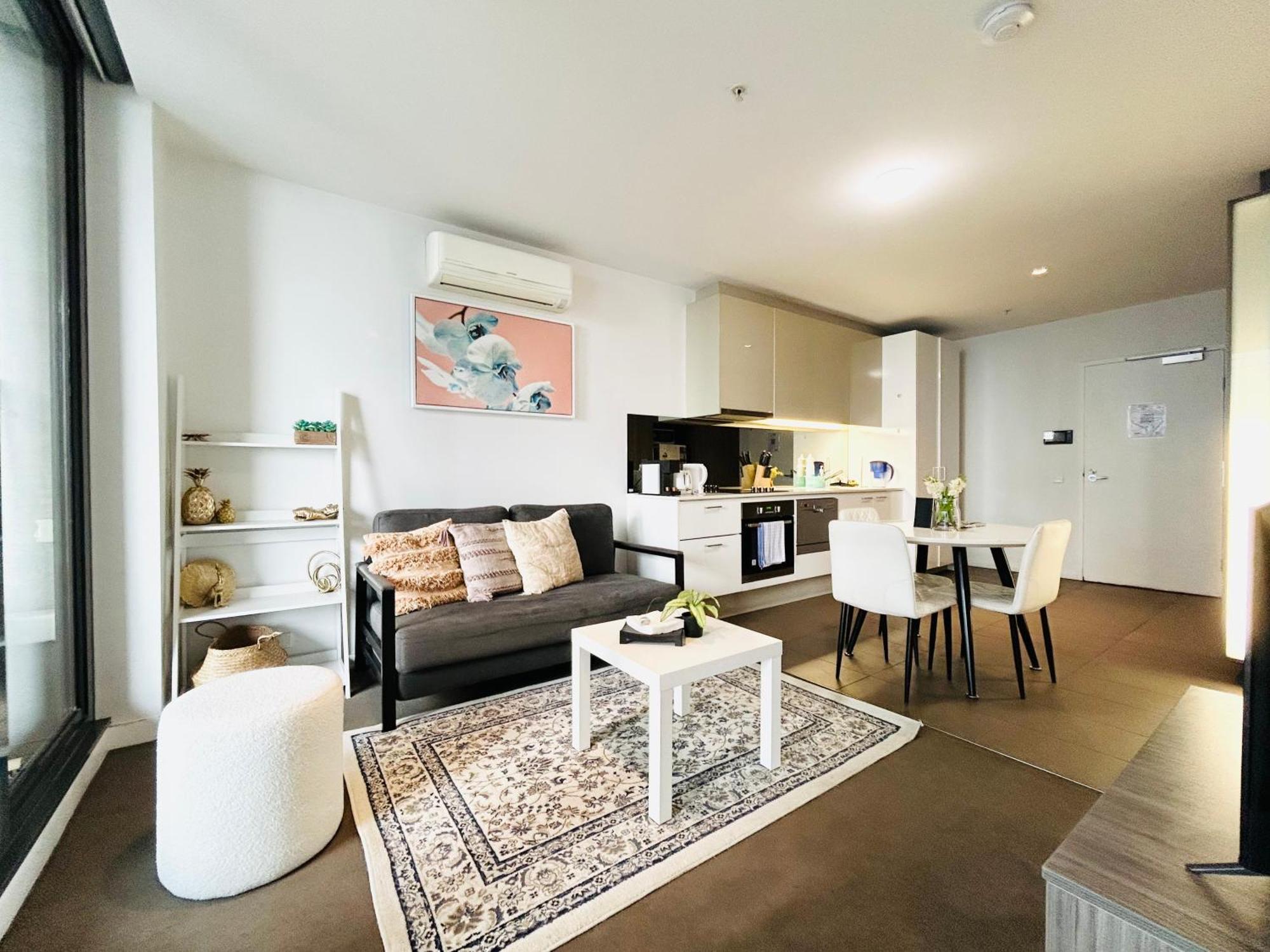 The Escape In Southern Cross Station Apartment Melbourne