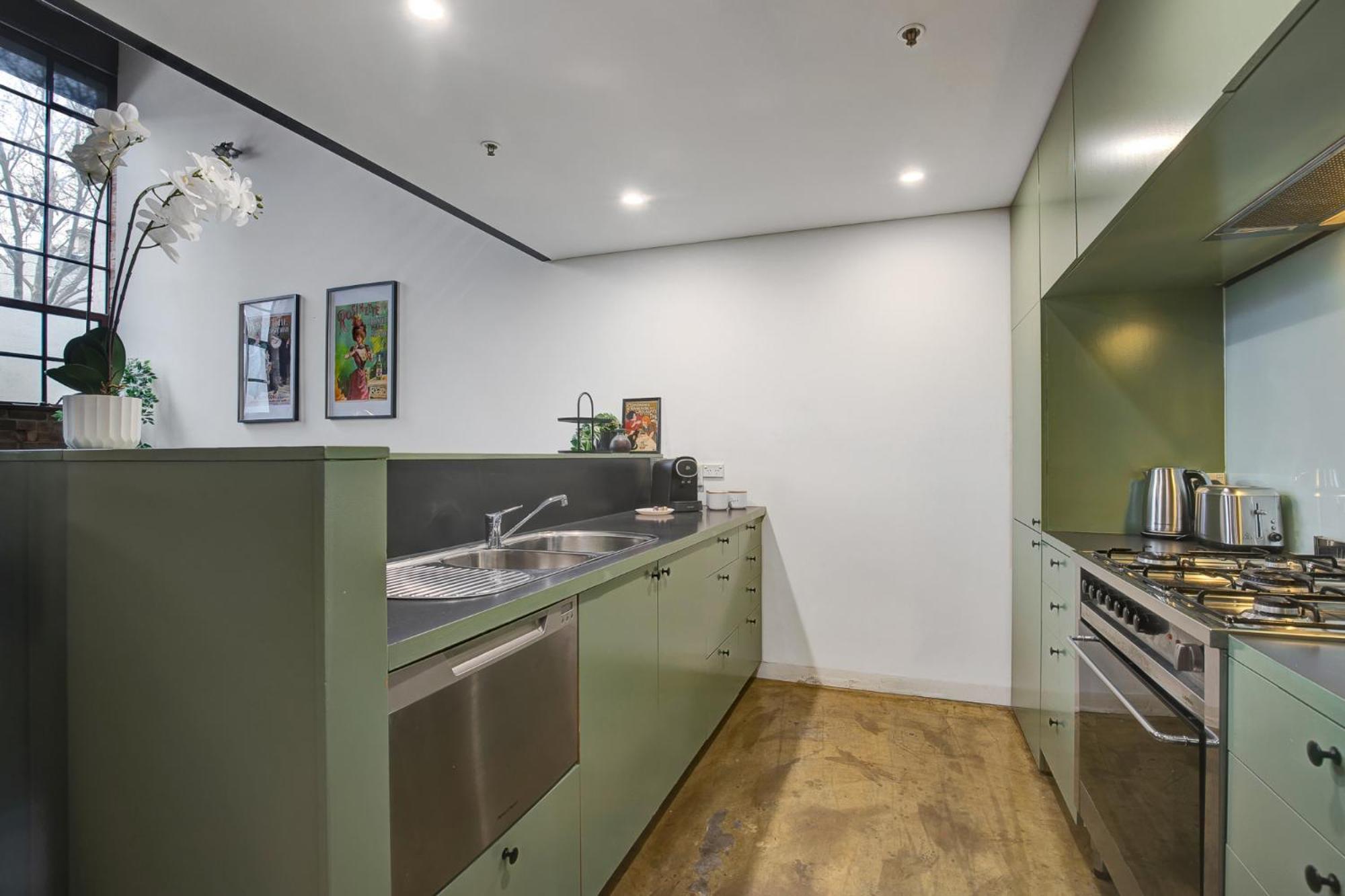 Apartment Chocolate Factory Warehouse 1-bedroom Loft *