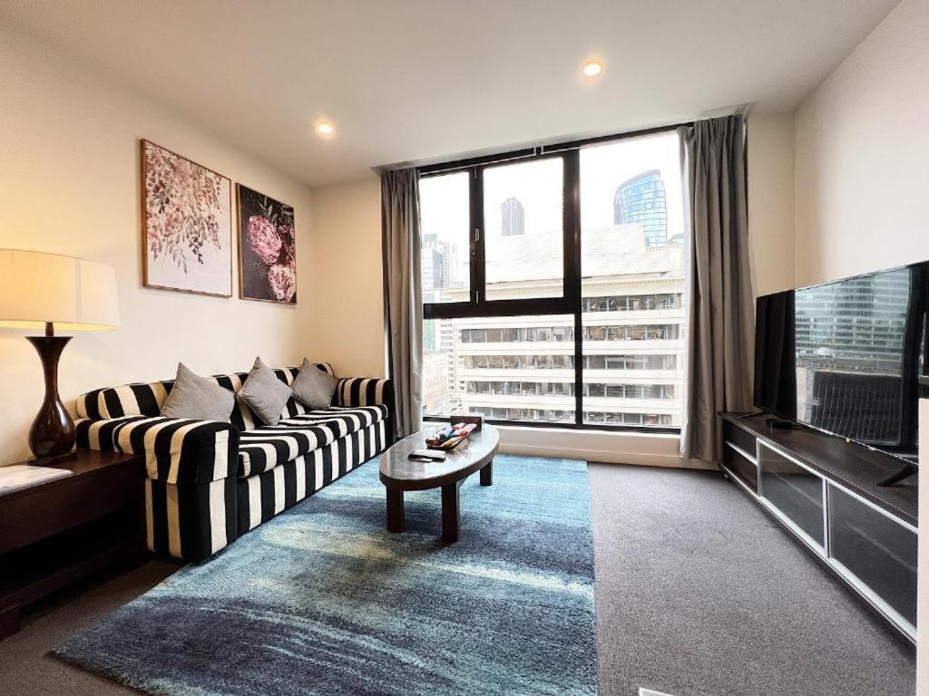 Spacious Family On Bourke Centre *