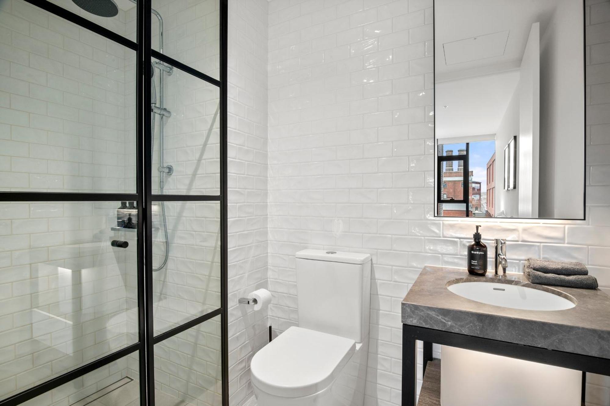 Modern, Luxury Oasis * Melbourne