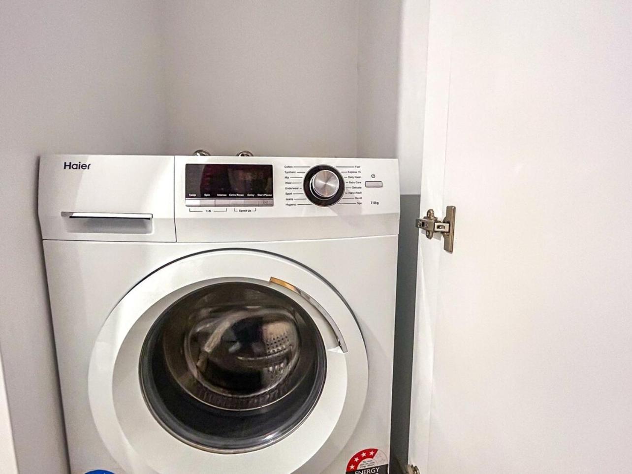 Apartment Fantastic View 2br1ba In Mel Cbd Wifi Balcony *